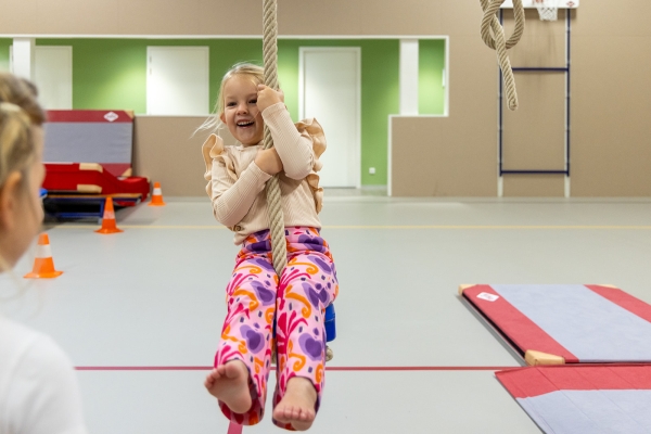 Hoe kan ik mijn kind aanmelden voor de naschoolse opvang?